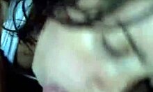Υπέροχο προφορικό βίντεο με έφηβη βιξή που δουλεύει το υπέροχο στόμα της